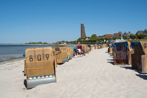 Beach chairs on the sandy beach, naval memorial, Laboe, Baltic seaside resort, fjord, Baltic Sea,