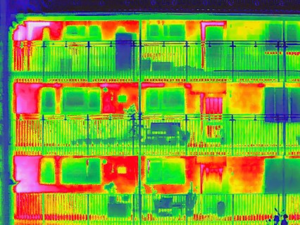 Thermal image or thermography, symbol photo, interpolated. Apartment block. Stuttgart,