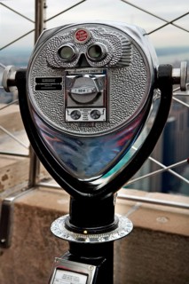 Paid telescope on the Empire State Building, New York City, USA