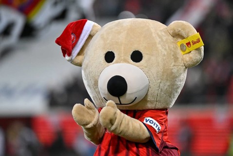 Mascot Paule 1. FC Heidenheim 1846 FCH with Santa hat, Voith-Arena, Heidenheim, Baden-Württemberg,
