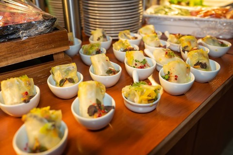Buffet with warm dim sum and decorative spices, Christmas party Dekra Congresshotel Wart, Calw