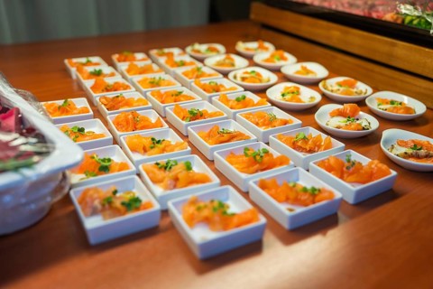 Fresh salmon starter in white square bowls, Christmas party Dekra Congresshotel Wart, Calw