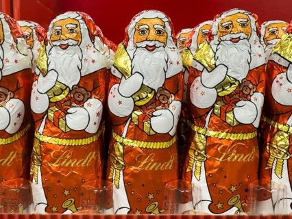 Chocolate Santa Claus chocolate Santa Claus chocolate Santa Claus chocolate Santa Claus sweets from