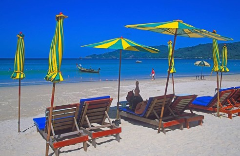 Umbrellas, people, Patong Beach, Ko Phuket, two years in front of the tsunami, Thailand, December