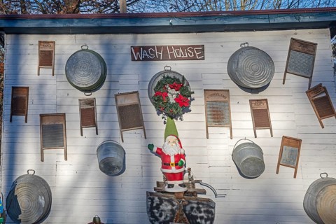 Freeport, Ohio - A wash house decorated with buckets and washboards, plus a few Christmas