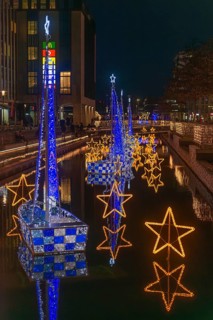 Christmas decoration in Kiel am Holstenfleet, Kleiner Kiel Canal, city center, Christmas, lighting,