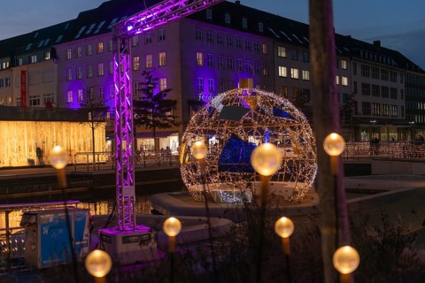 Christmas decoration in Kiel at the boat harbor, festive lighting, lights, Christmas ball, shops,