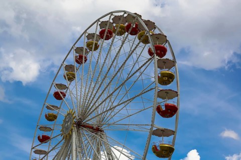 Fairground in Ulm Friedrichsau, folk festival, hustle and bustle, ferris wheel, amusement park,