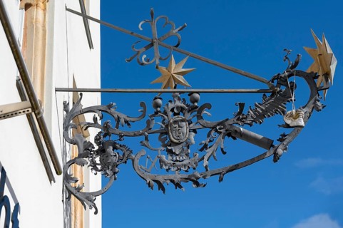 Nose sign from the former Goldener Stern inn, since 1769, Oberer Markt 14, Hersbruck, Middle