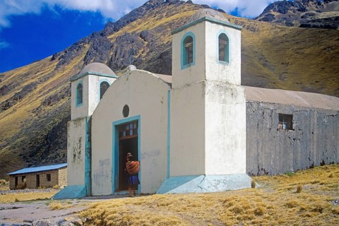 Church, Andean highlands between Cusco and Puno, Peru, South America, September 1997, vintage,