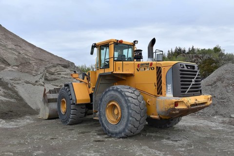 Wheel loader, in a gravel pit, sand pit, gravel plant in Norway