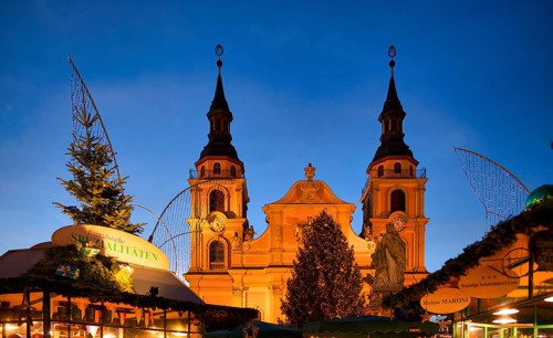 Protestant City Church, angel figure, angel motif, baroque Christmas market, blue hour, dusk,