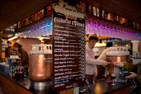 Drinks menu, various types of mulled wine, mulled wine stand, mulled wine sale, sales stand, food,