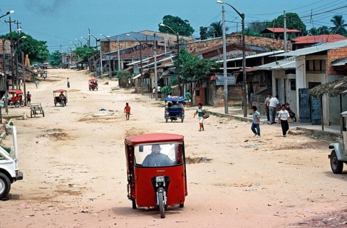 Street, houses, people, tuk-tuks, Iquitos, Peru, South America, September 1997, vintage, retro,