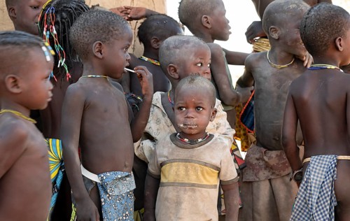 Many children, Hakaona tribe including Havakona or Hakawona, near Opuwo, Kunene, Namibia