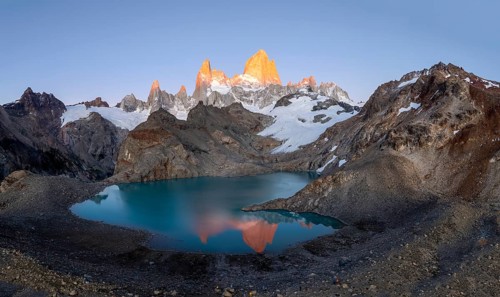 Laguna de los Tres, sunrise, alpine glow, glaciers and glaciers Lake de los Tres, mountains and