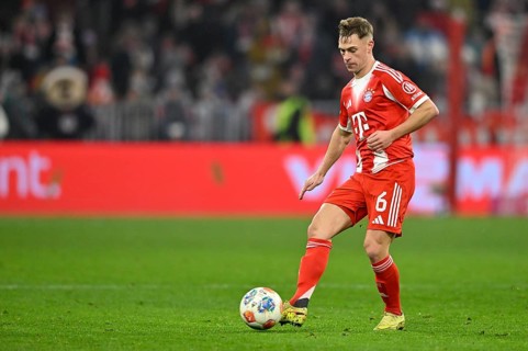 Joshua Kimmich FC Bayern Munich FCB (06) Action on the ball Allianz Arena, Munich, Bavaria, Germany