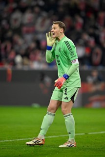 Goalkeeper Manuel Neuer FC Bayern Munich FCB (01) Gesture Gesture calls Allianz Arena, Munich,