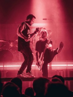 Singer Christoph von Freydorf and bassist Pascal Theisen from Emil Bulls live on X-Mas Bash Tour