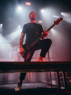 Bass player Pascal Theisen from Emil Bulls live on X-Mas Bash Tour 2025 at Huxley's New World in