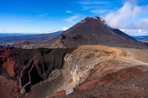 Mount Ngauruhoe, Red Crater and the Tongariro Alpine Crossing hiking trail, Tongariro National Park