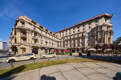Nassauer Hof, hotel, architect Ernst Neufert, historic building, general architecture, taxi, taxi
