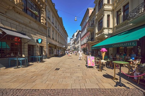 Pedestrian zone, general architecture, residential and commercial buildings, shops, shopping,