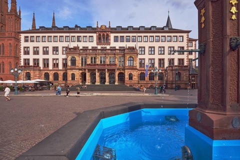 Market fountain, sandstone, town hall, neo-Renaissance style, architect Georg von Hauberrisser,