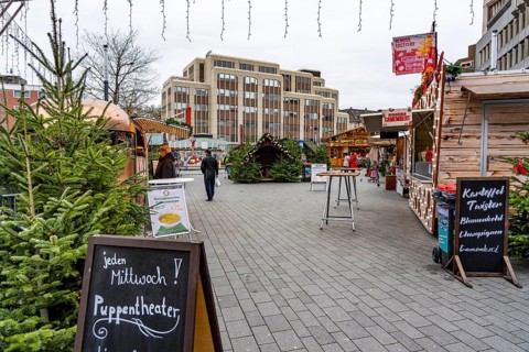 Christmas market in downtown Gelsenkirchen, am Neumarkt, Bahnhofsstraße, North Rhine-Westphalia,