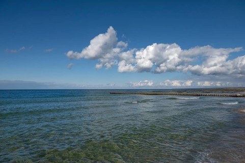 Grooves in the Baltic Sea, Cloudy Sky, Ahrendhoop, Darß, Mecklenburg-Western Pomerania, Germany