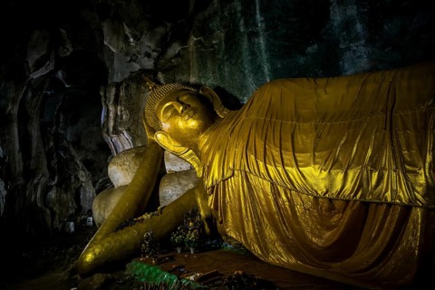 Cave with Buddha Statues, Tham Phra Non, Reclining Buddha Cave, Wat Ao Noi, Prachuap Khiri Khan,
