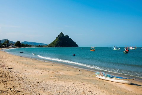 Lonely beach, Ao Noi Beach, Prachuap Khiri Khan, Prachuap Khiri Khan Province, Central Thailand,