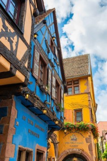 Colourful historic houses in the old town of Riquewihr, Ellsass