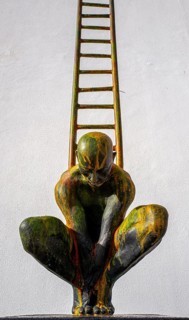 Bronze sculpture by artist R. Timoteo, Cidadele de Cascais artists' farm in the Forte de Nossa