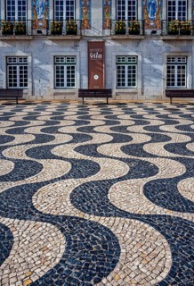 Pattern of the walkway in October 5th Square, Praca 5 de Outubro named after the 1910 revolution