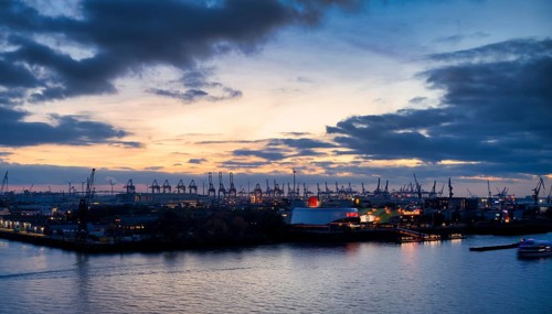Stage Theater an der Elbe, musical, container terminal, container bridges, port cranes, port,