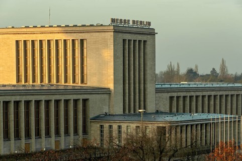 Hall of Honor, reception hall at the main entrance to Messe Berlin, monument protection, National