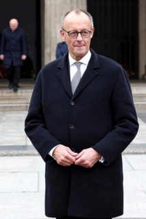 Federal Chancellor Friedrich Merz - Memorial Day Wreath laying for victims of war and tyranny, Neue