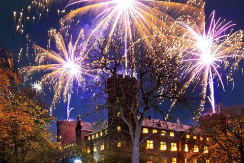 Big fireworks from the towers of Kurcölnischer Castle to Martin's procession in the evening, Old