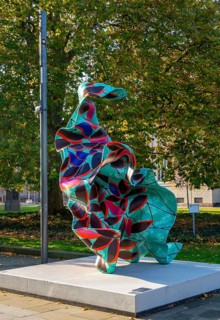 Yinka Shonibare, steel reinforcement with hand-painted fibreglass heart casting, artwork in front