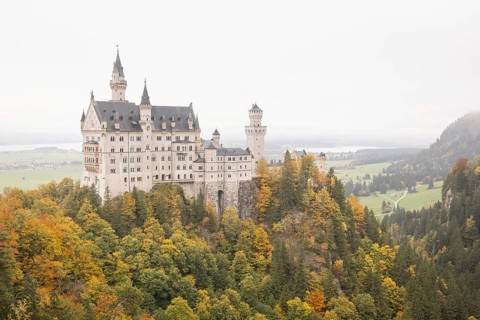 Neuschwanstein in autumn, Schwangau, Füssen, Allgäu, Bavaria, Germany