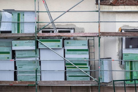 Energetic renovation of an apartment building, renovation of an old building, thermal insulation,