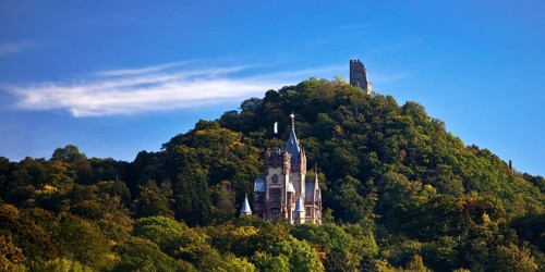The mountain Drachenfels with Drachenburg Castle and the castle ruins, Siebengebirge, Königswinter,