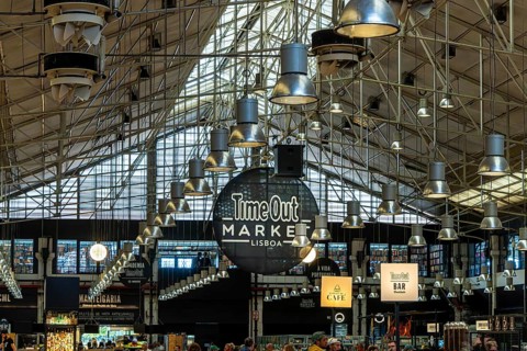 The Mercadeo da Ribeira, also known as TimeOut Market, is the best address for Portuguese