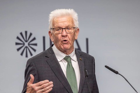 Winfried Kretschmann (Greens), Minister-President of Baden-Württemberg. portrait at the lectern