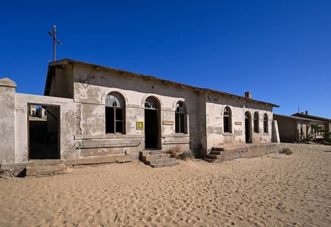 Former ice factory, Kolmanskop, restricted diamond area, Karas region, Namibia