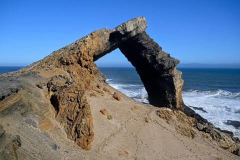 Arch rock, 55 metre high limestone arch, restricted diamond area, near Lüderitz, Karas region,