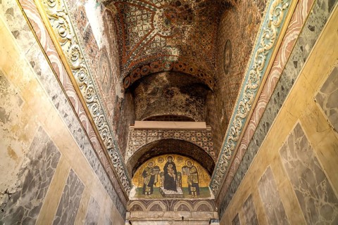 Founder mosaic with Mary, Emperor Justinian and Emperor Constantine in the Hagia Sophia or Church