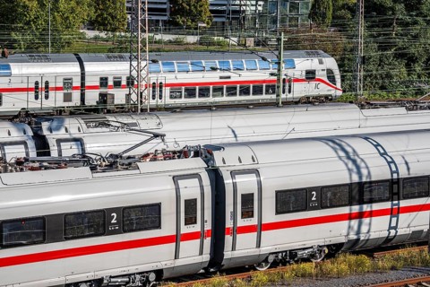 ICE trains on the railway line, IC, Intercity train, north of Düsseldorf main station, North