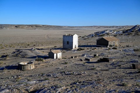 Alte Gebäude und Wasserbecken in Grillenthal, einst Versorgungsstation für Frischwasser,